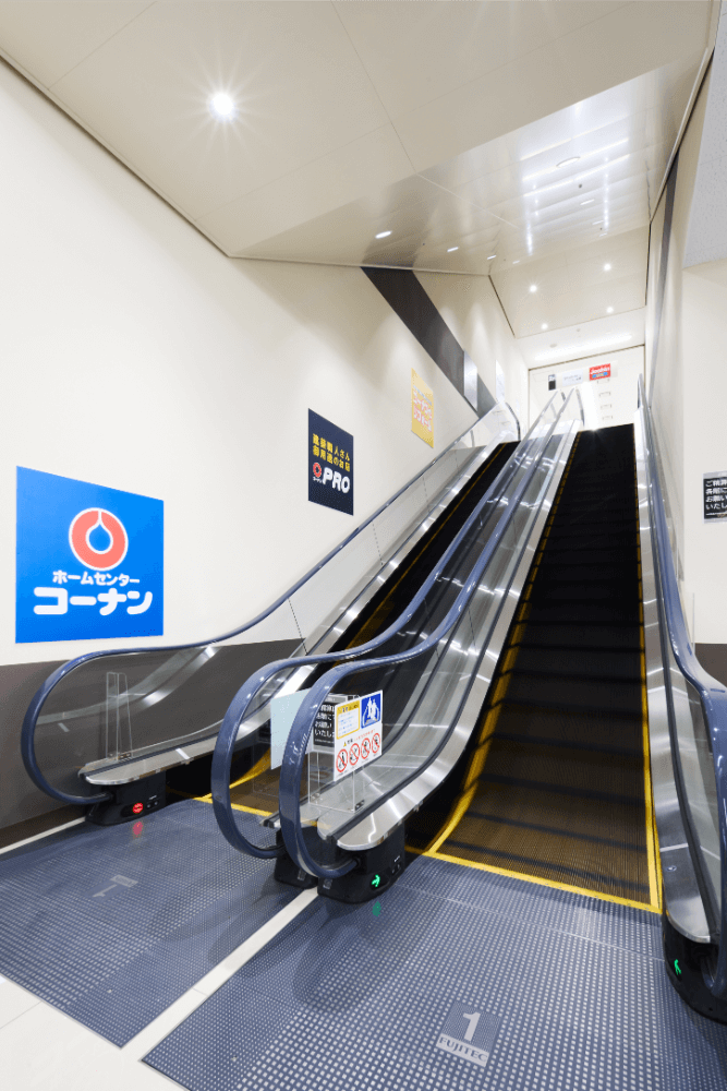 ホームセンター内装04